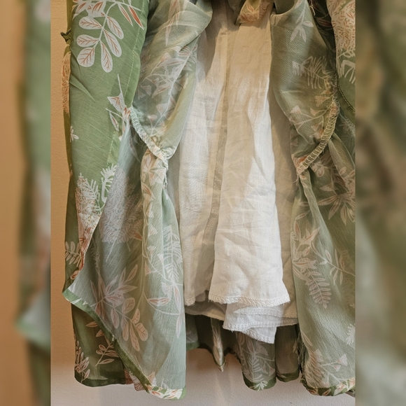 Mini Floral Babydoll Dress 💐 - Picture 7 of 9